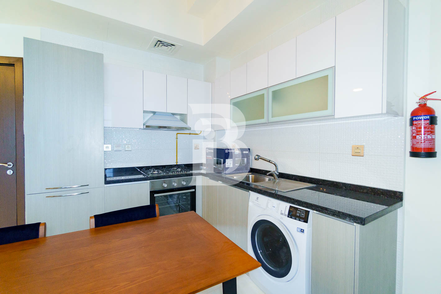 1BR CONVERTIBLE TO 2BR | CANAL VIEW | NO AGENTS