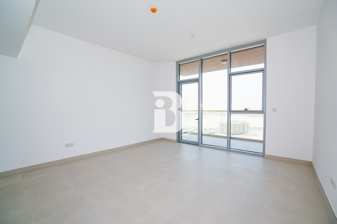 2BR Apt with Compact Layout | Prime Location