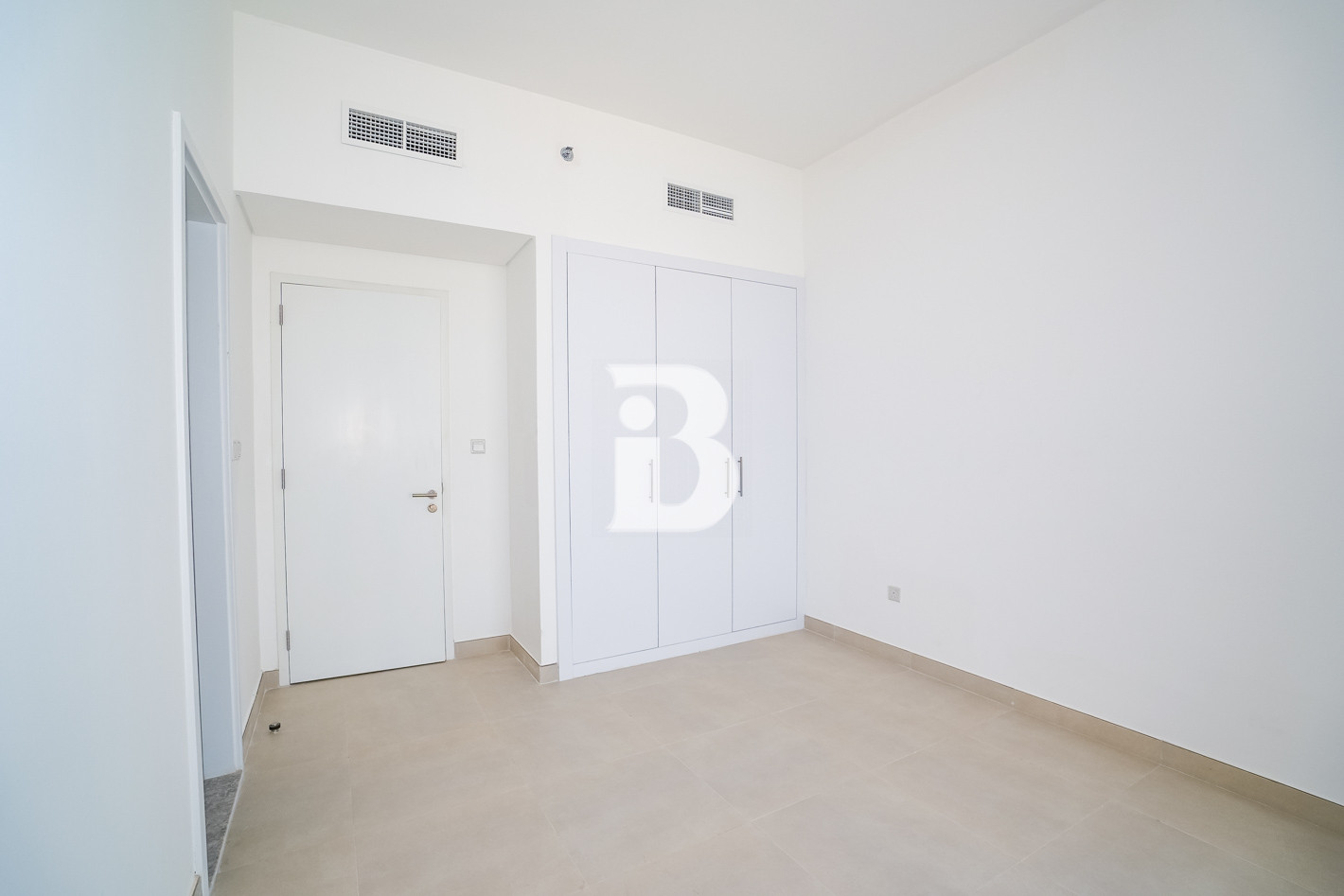 2BR Apt with Compact Layout | Prime Location