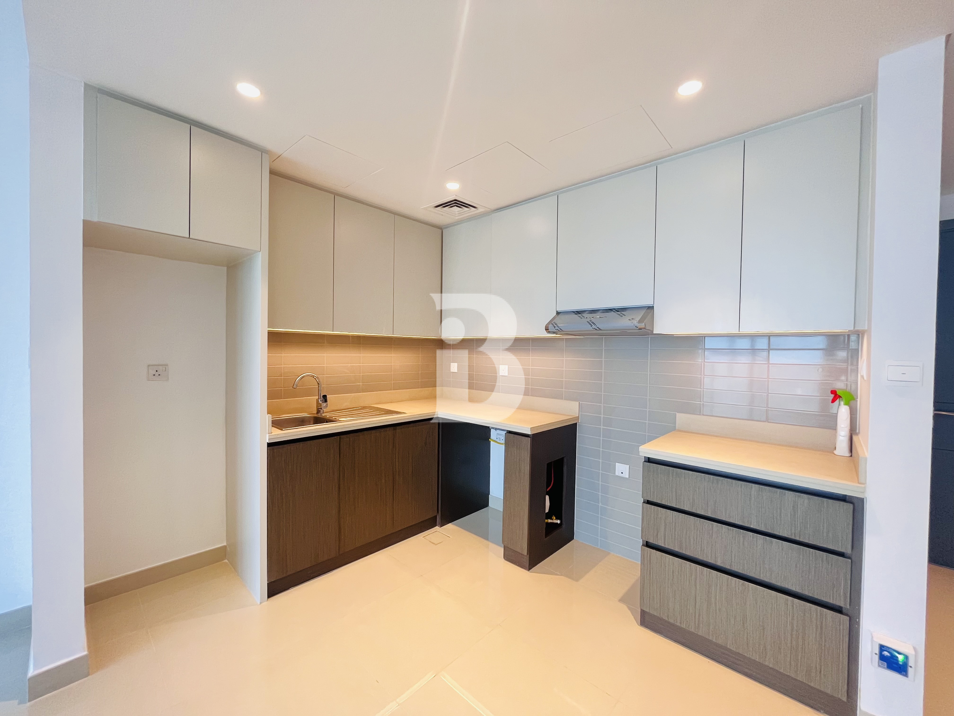 Exclusive | Sea And Skyline Views | Rented