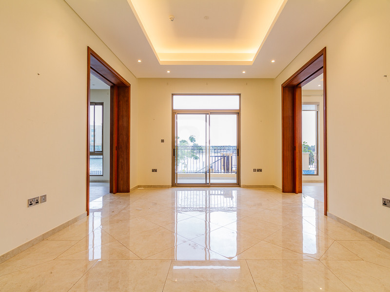 Vacant | Lavish Villa I Bright and Spacious 5 BR