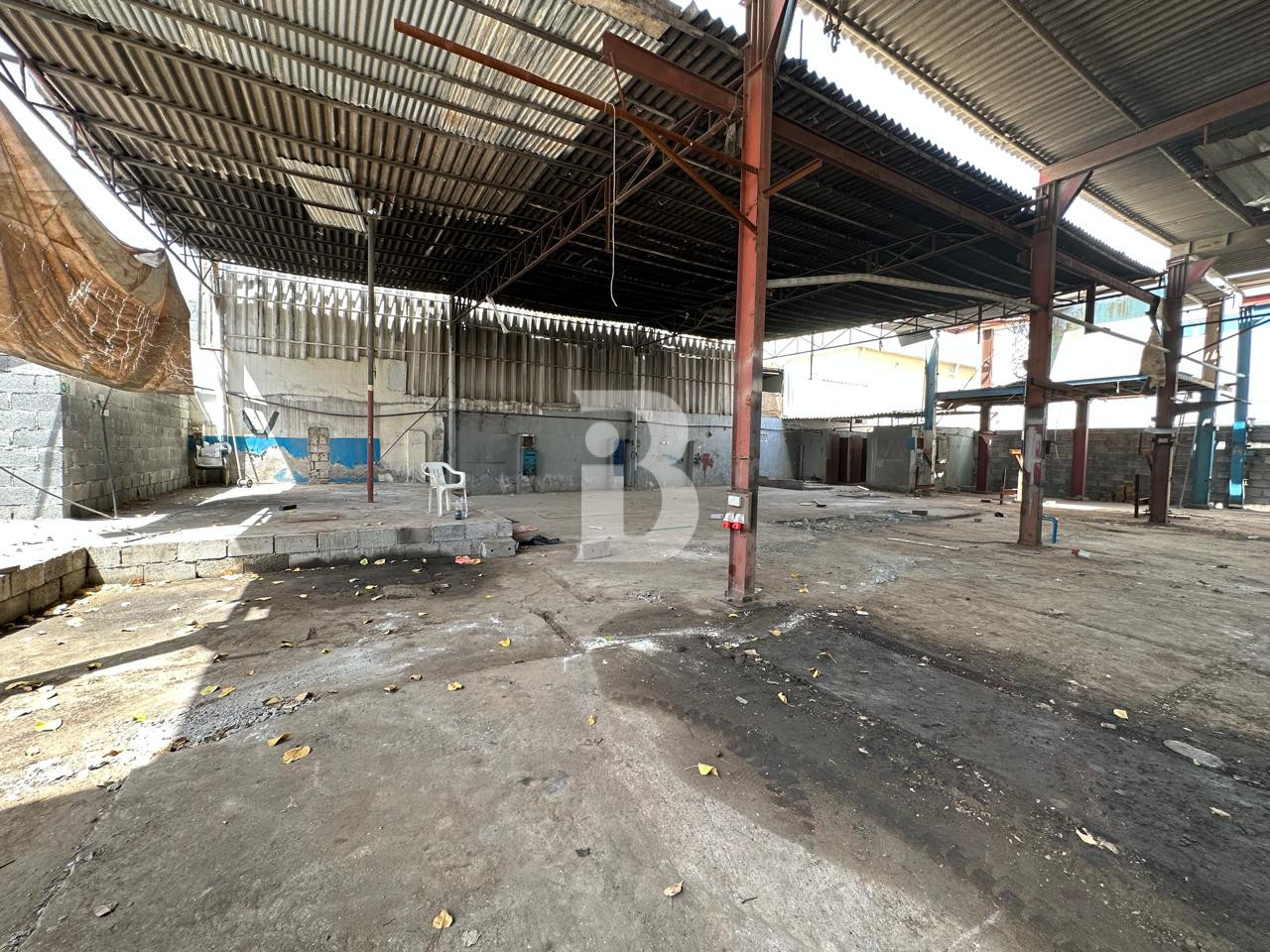 COVERED YARD | WAREHOUSE WITH OFFICE | CAR GARAGE