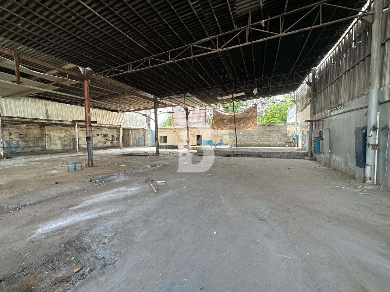 COVERED YARD | WAREHOUSE WITH OFFICE | CAR GARAGE