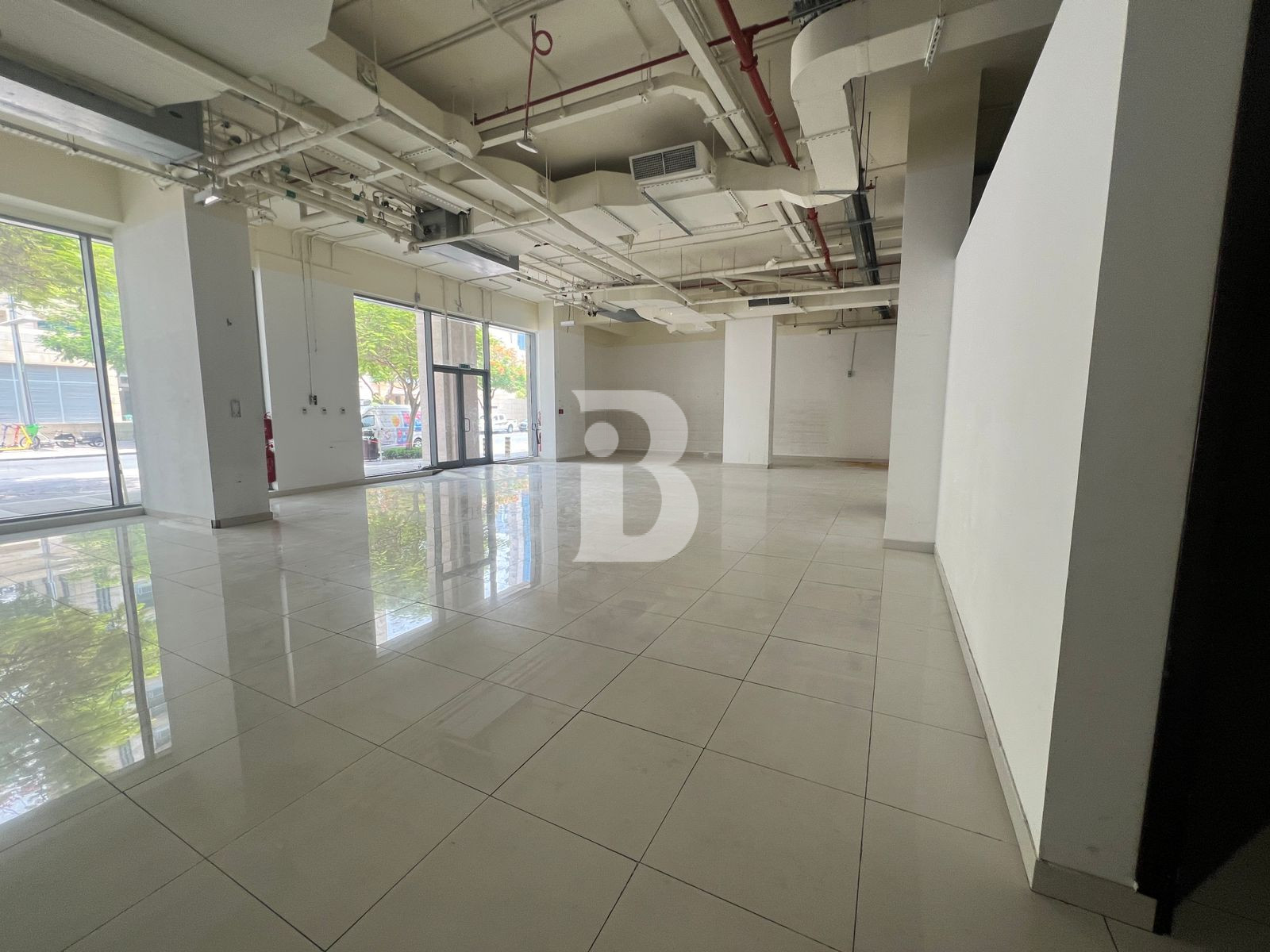 DOWNTOWN DUBAI|ROAD FACING |FITTED RETAIL |VACANT