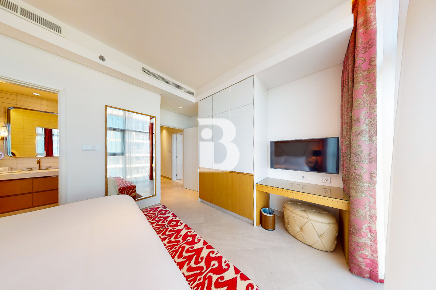 Breathtaking Creek Views |Furnished |Service Apt