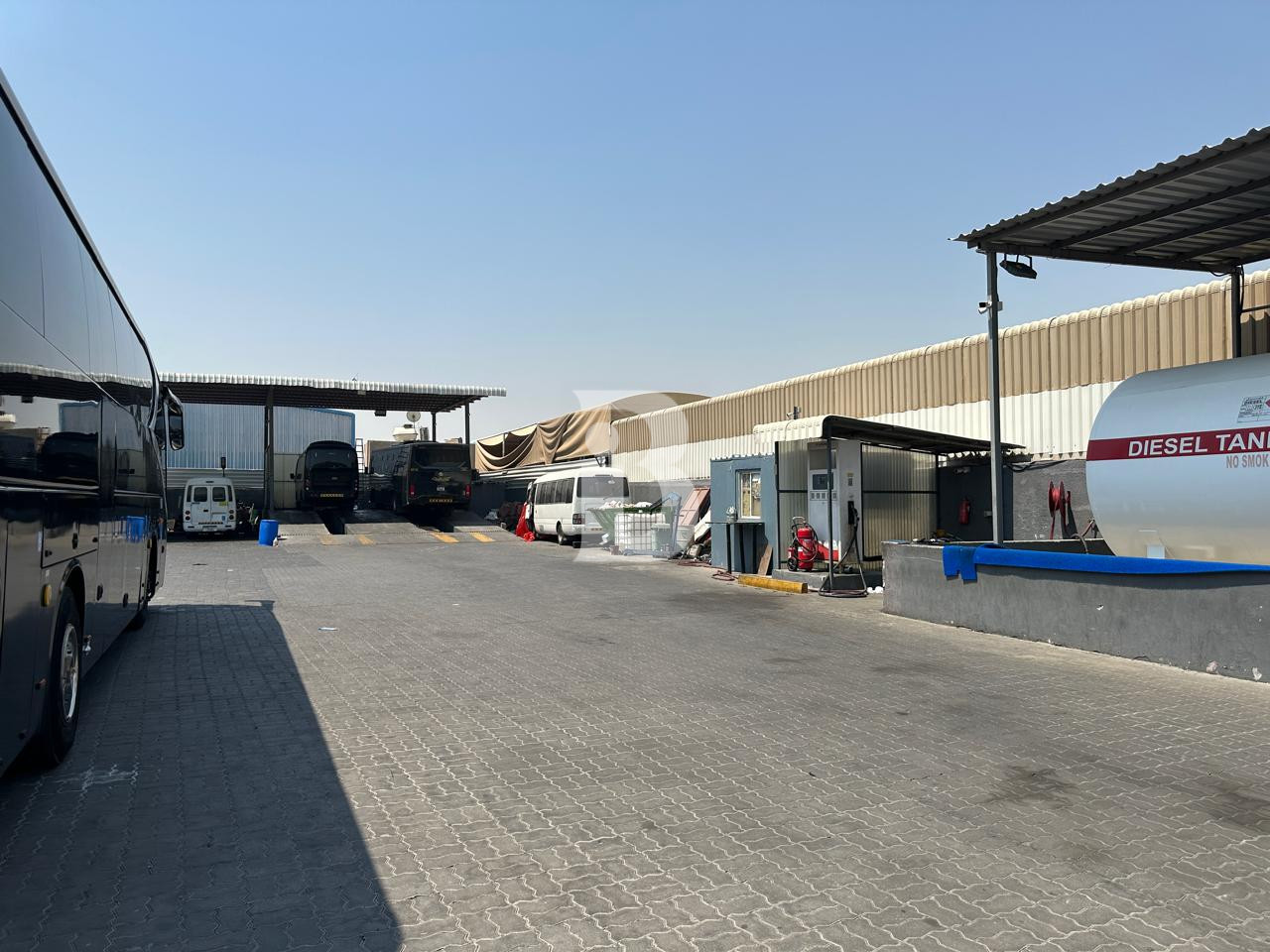 EXCLUSIVE AUTOMOTIVE SETUP | GARAGE | OPEN YARD