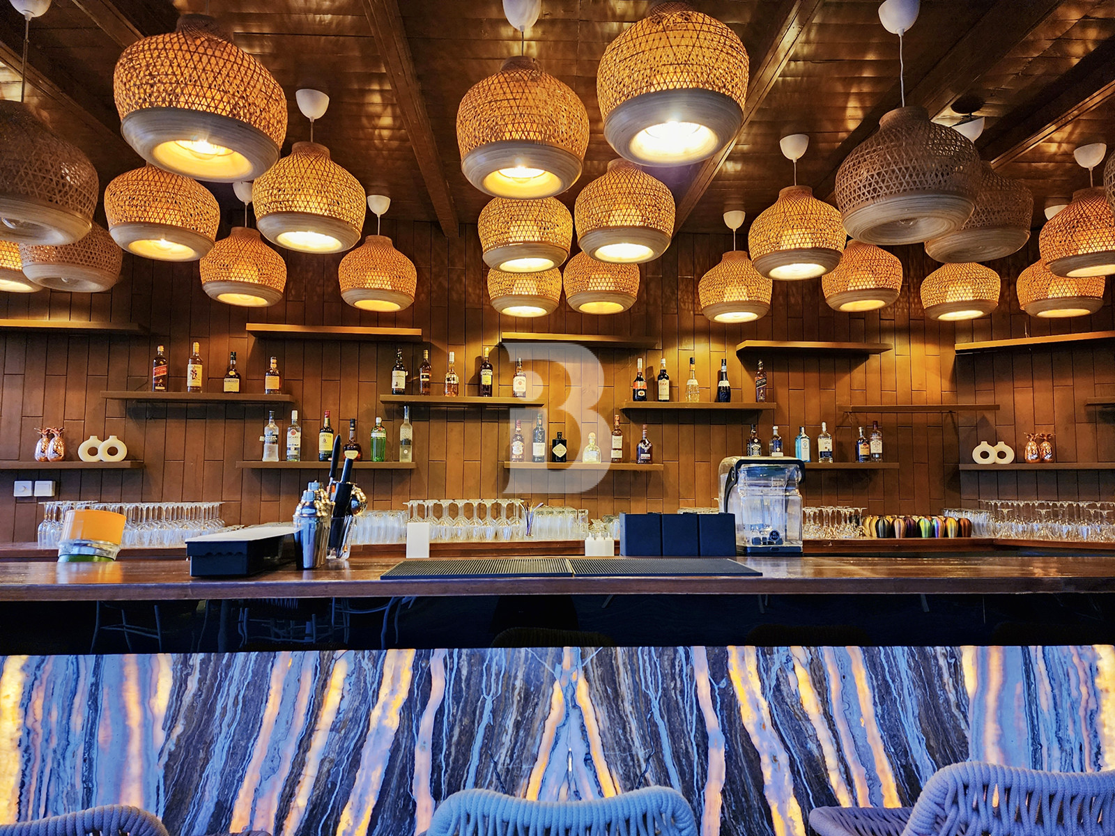 SHEESHA AN ALCOHOL LICENSED | HIGH END | SPACIOUS