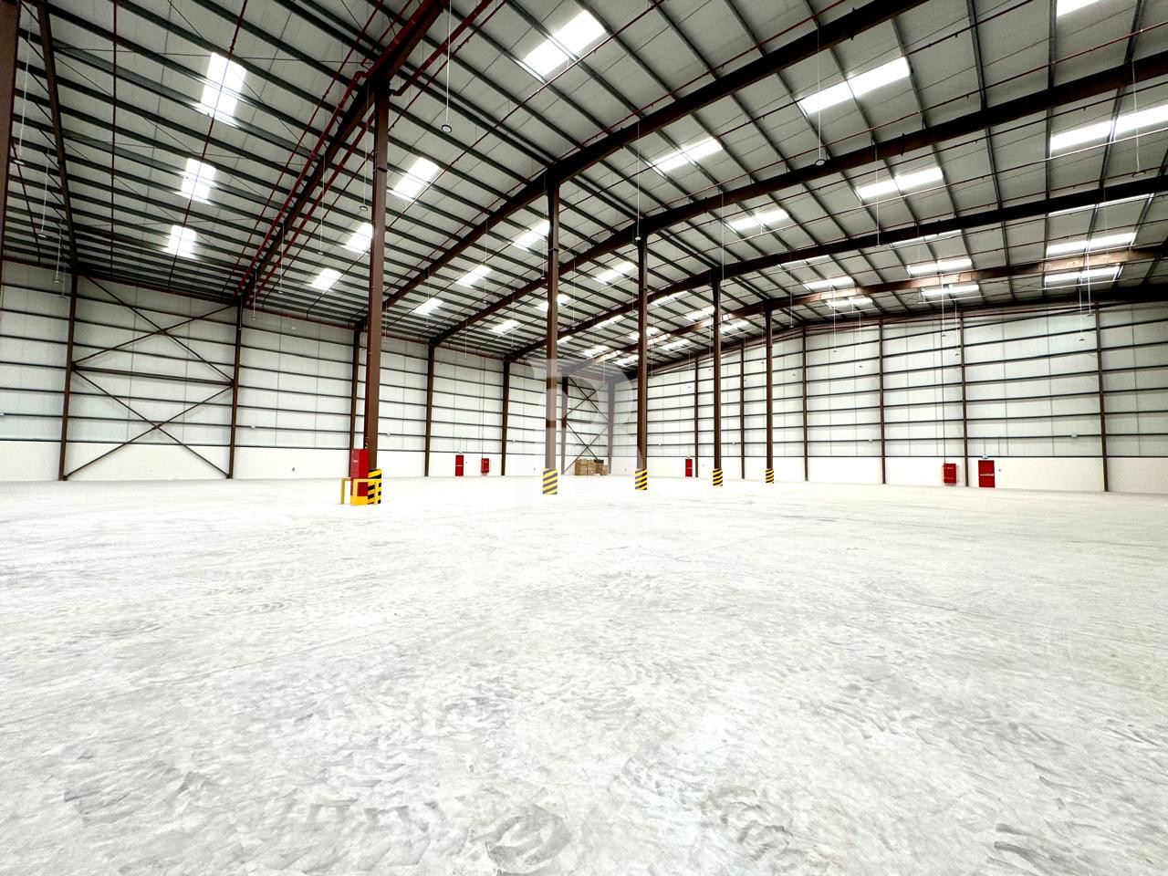 BRAND NEW STANDALONE WAREHOUSE | HIGH POWER