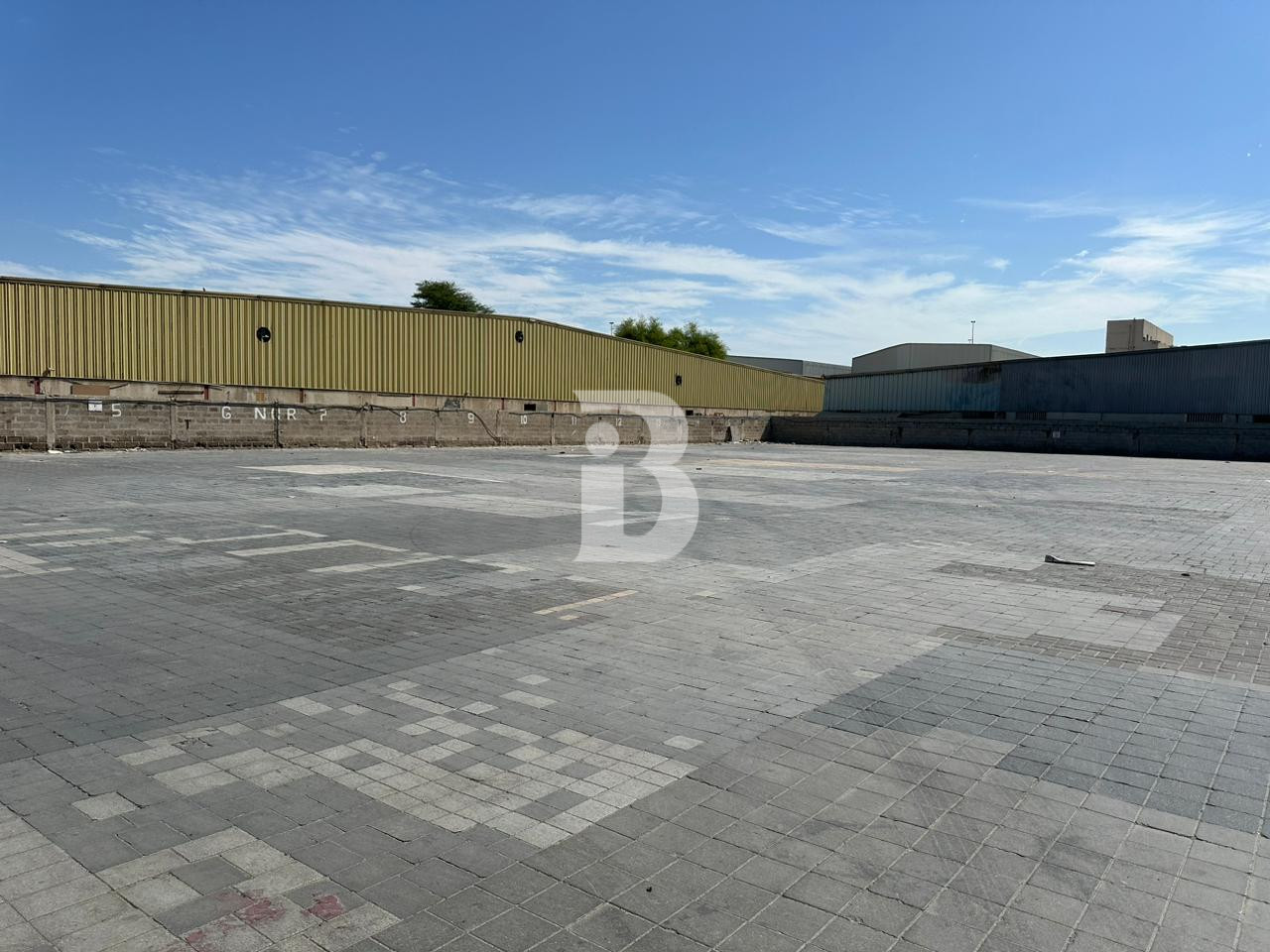 UM RAMOOL | OPEN YARD | CAR PARKING | CAR GARAGE