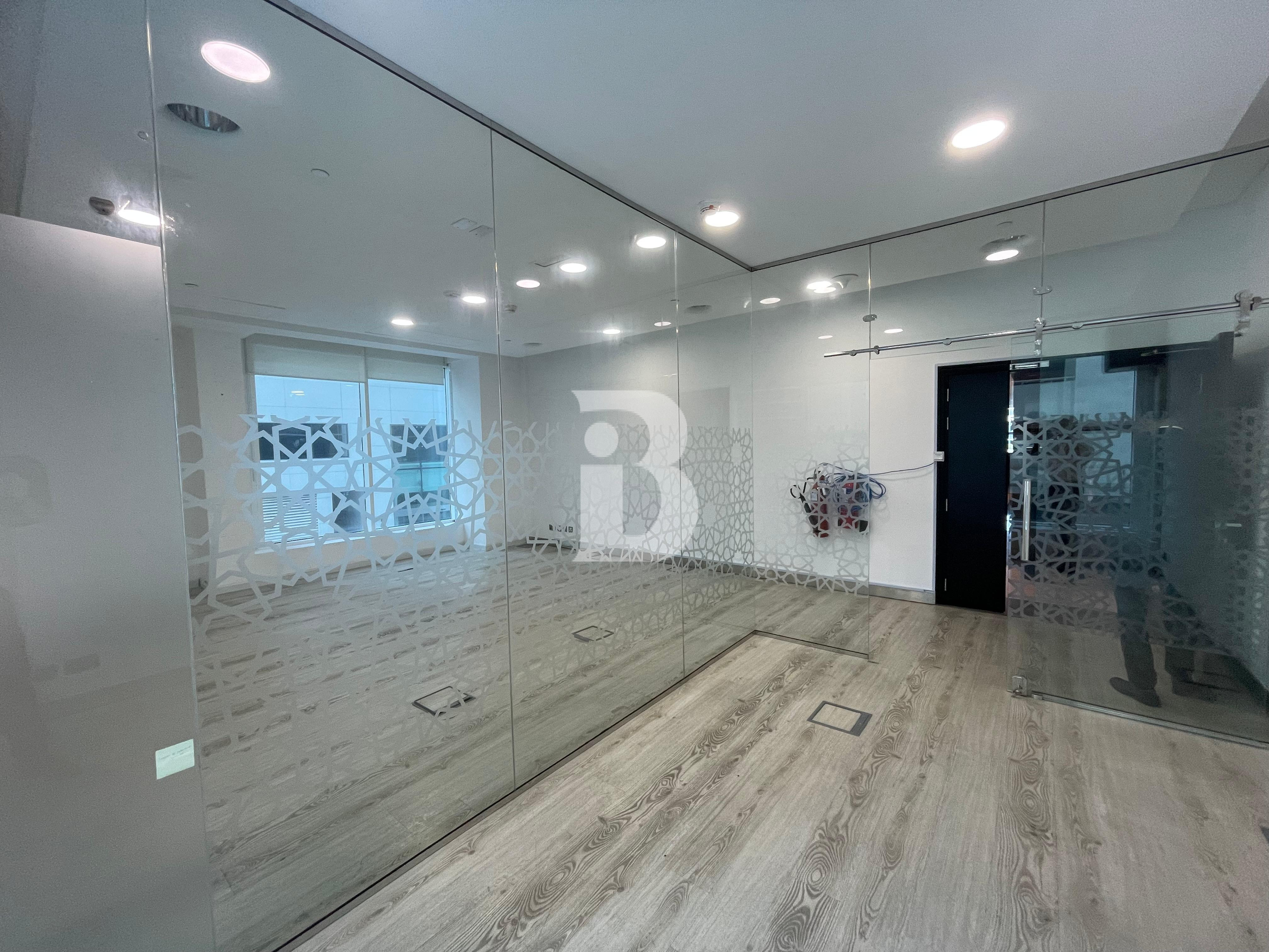 Fitted OfficeI Prime LocationI Near SZR&Metro
