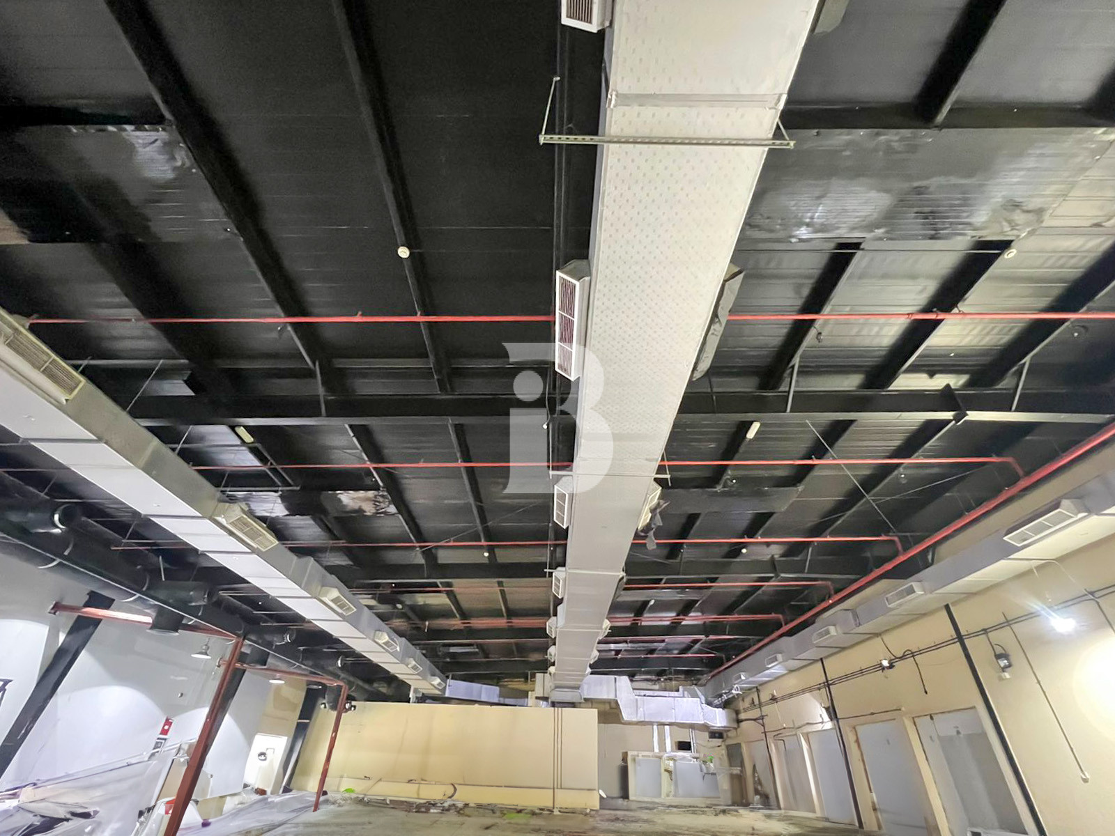 Road facing 8000 Sqft | Showroom in Al Quoz