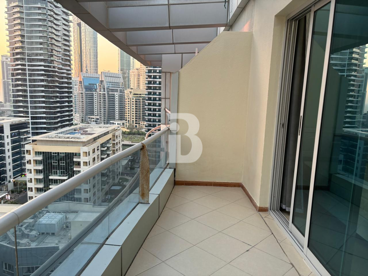 Vacant 1 Bedroom | Chiller Free Apartment