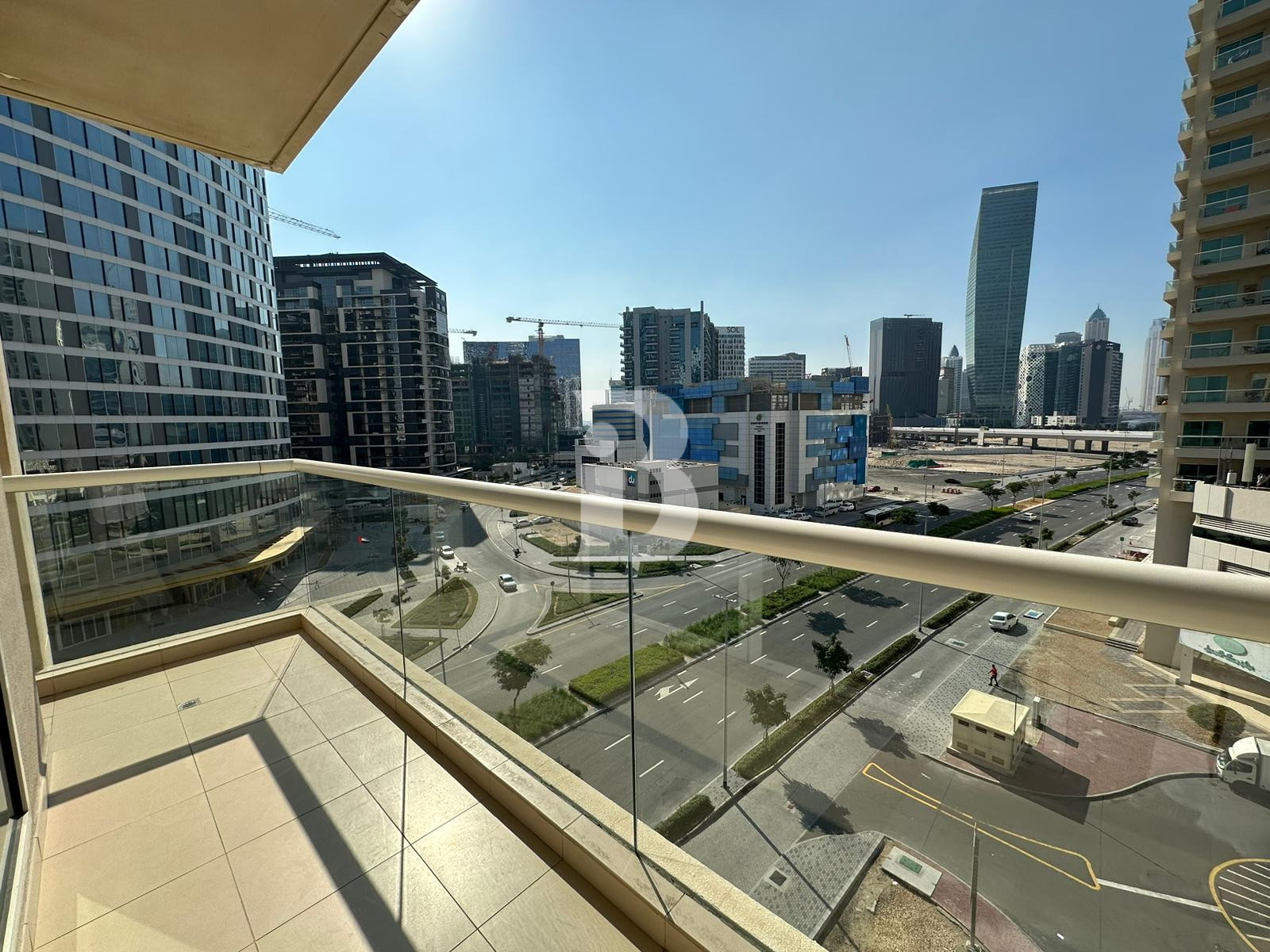 ONE BEDROOM | BEST LAYOUT | SPACIOUS | CANAL VIEW