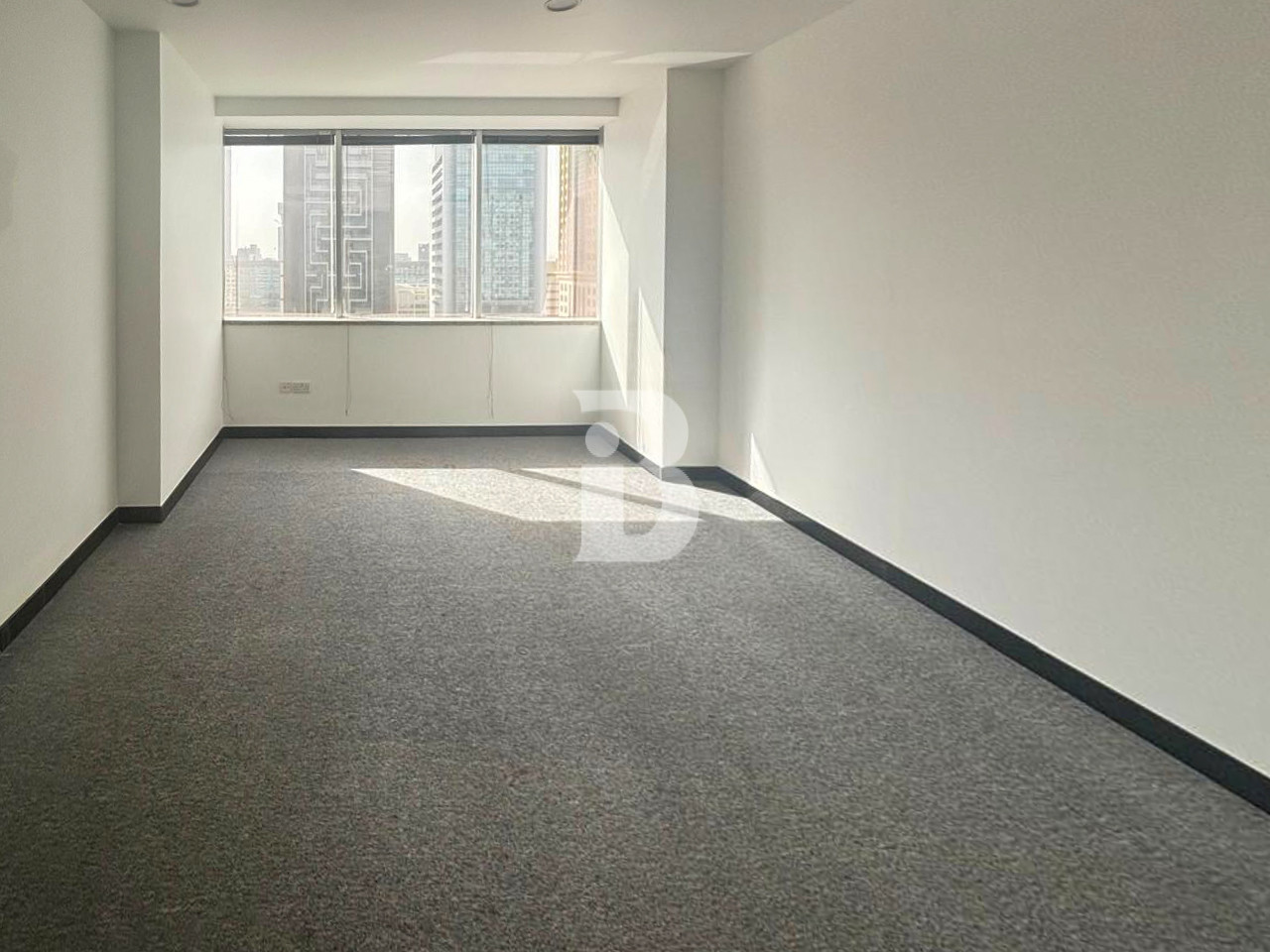SZR VIEW | FULLY PARTITIONED UNIT | NEAR METRO