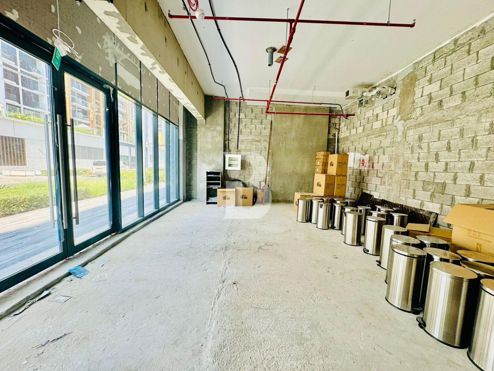RETAIL I SHELL & CORE | NEGOTIABLE