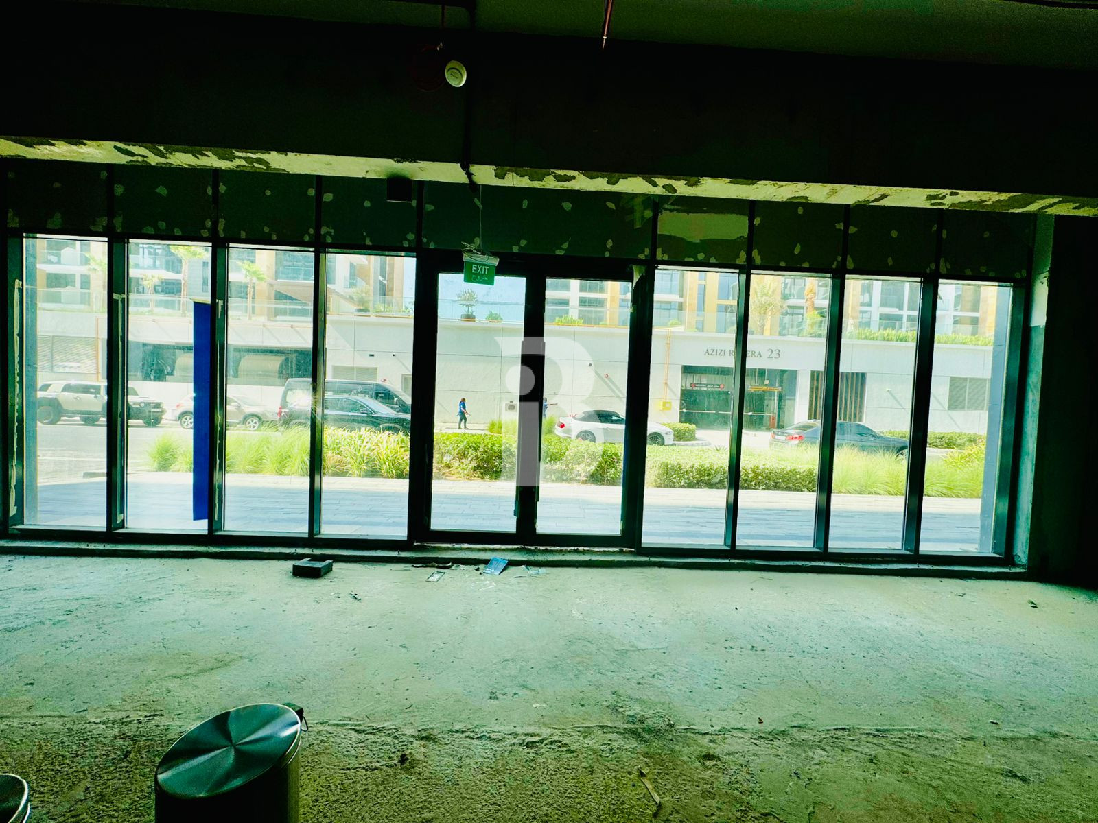 RETAIL I SHELL & CORE | NEGOTIABLE