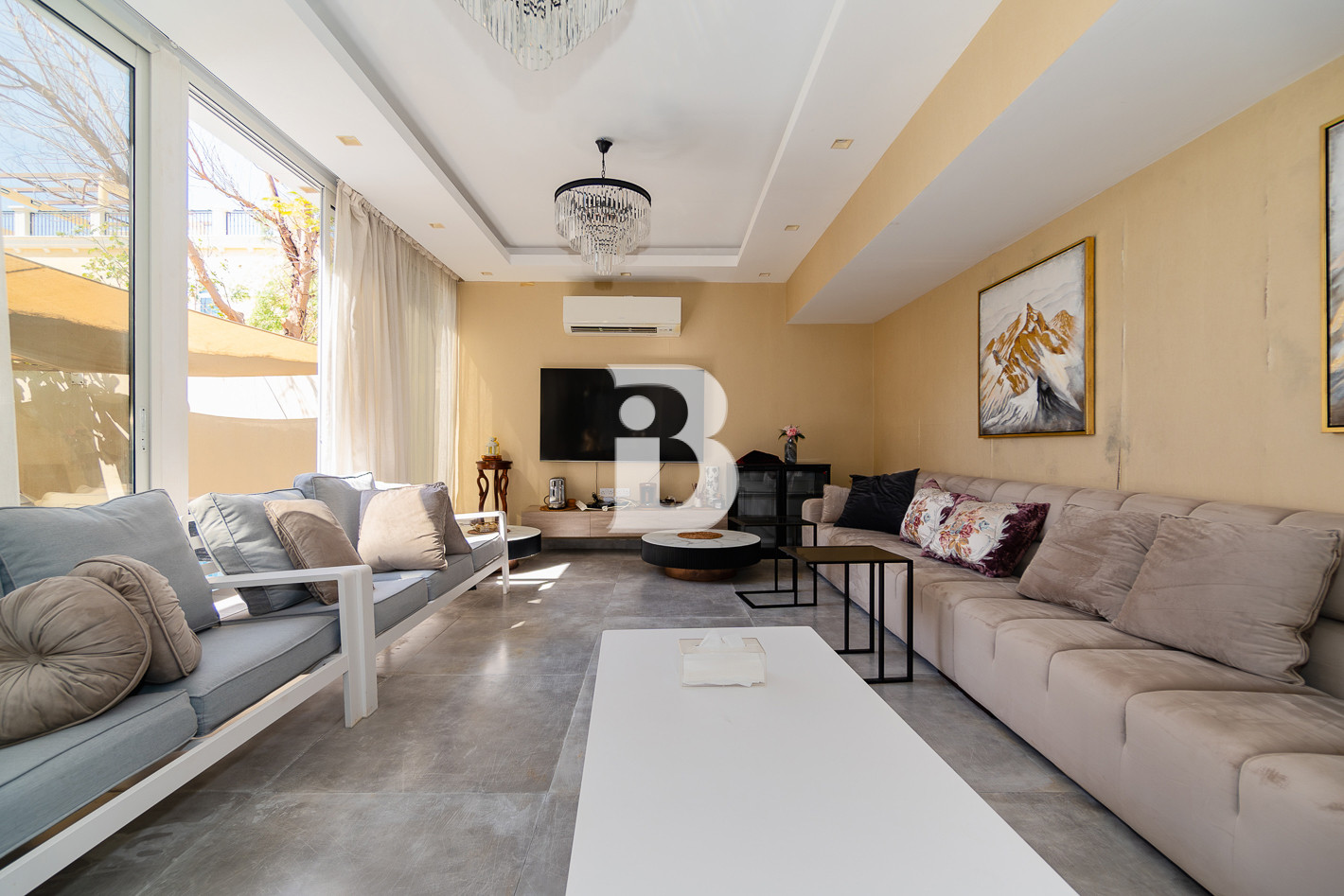 Exclusive | Extended with Pool | Corner