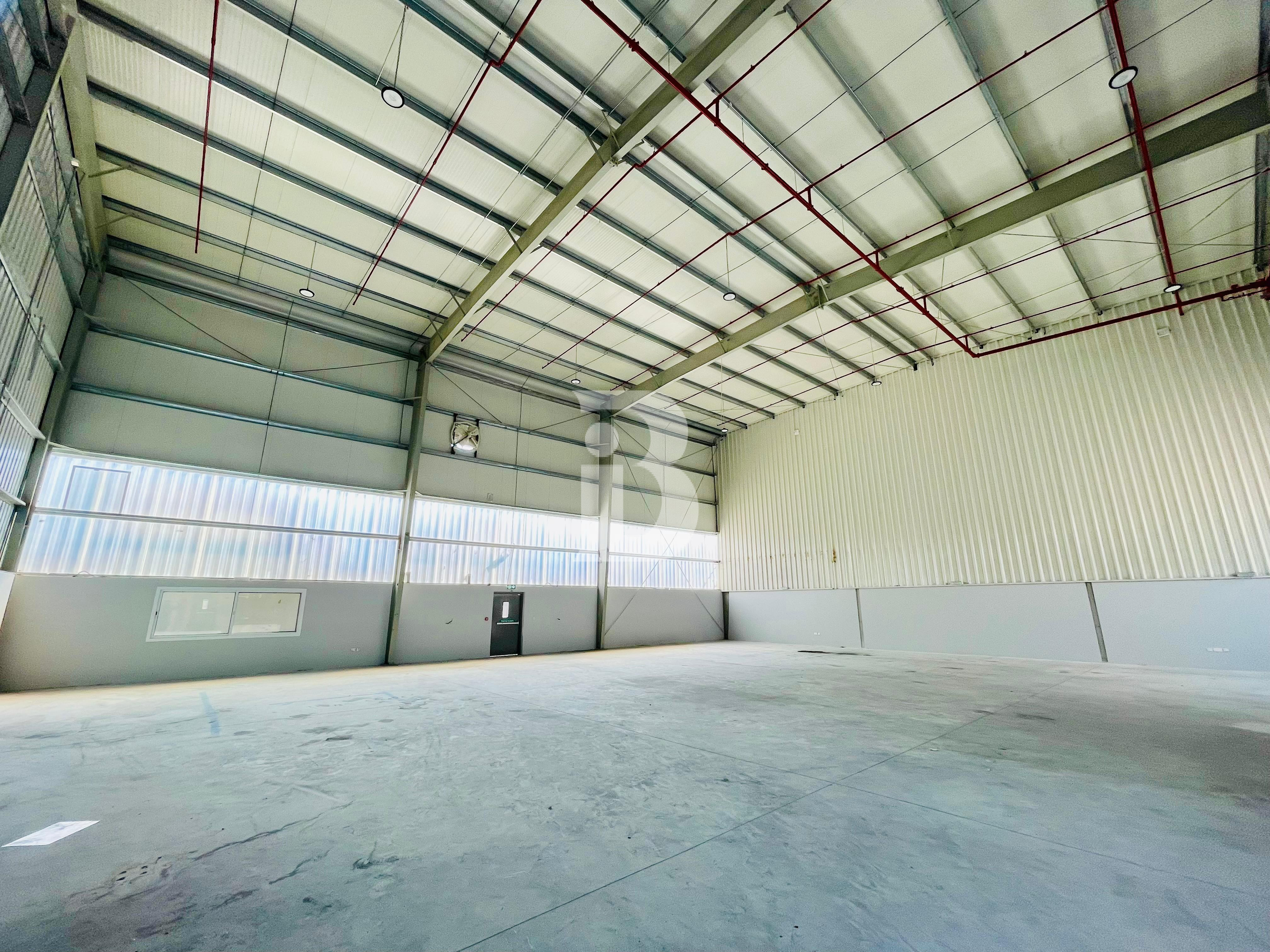 Fitted Warehouse | DIP 2 | Manufacturing &amp; Storage