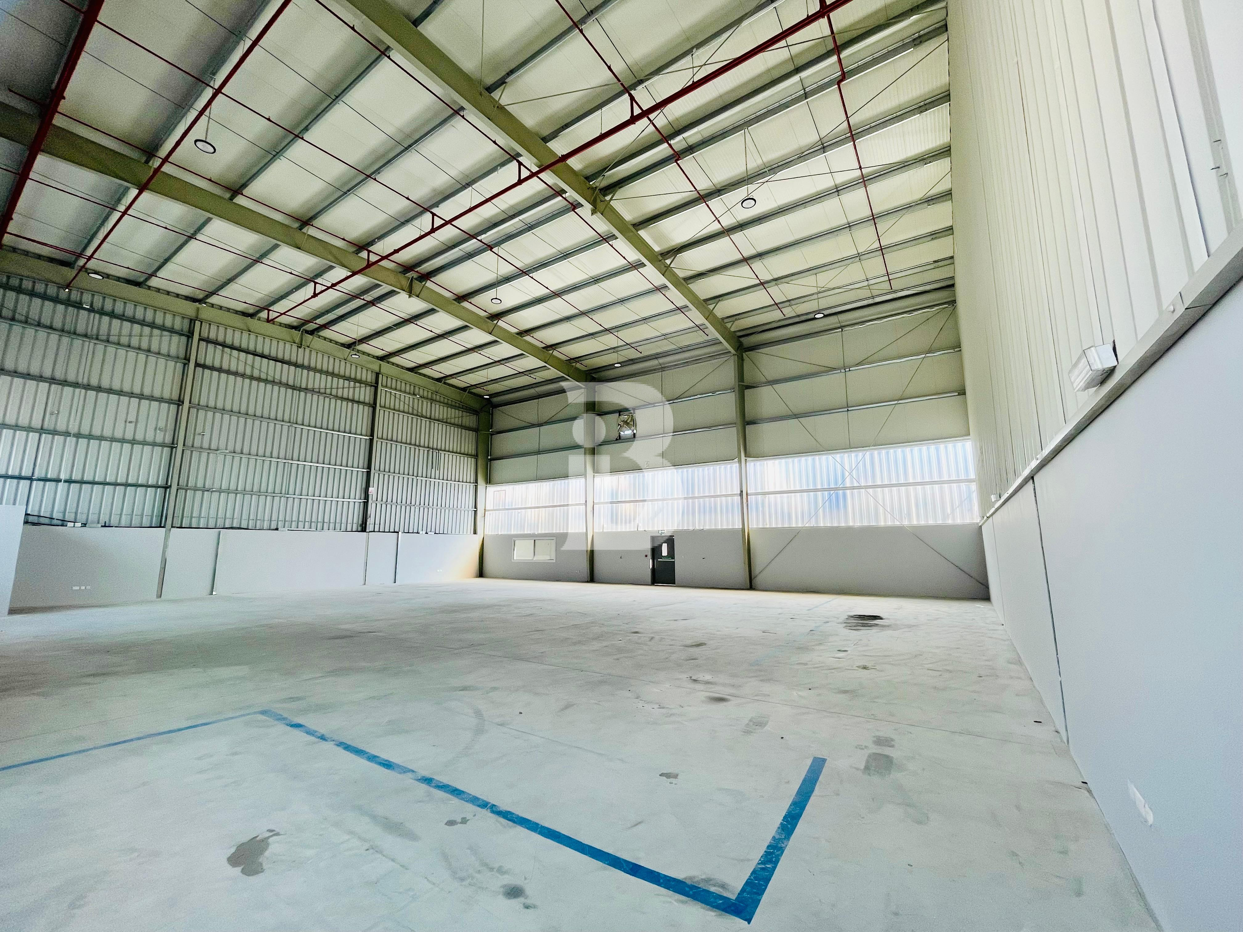 Fitted Warehouse | DIP 2 | Manufacturing &amp; Storage