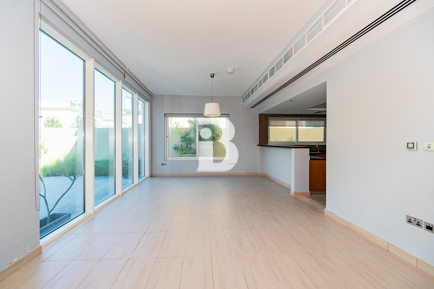4 BR Single row | Vastu | Corner