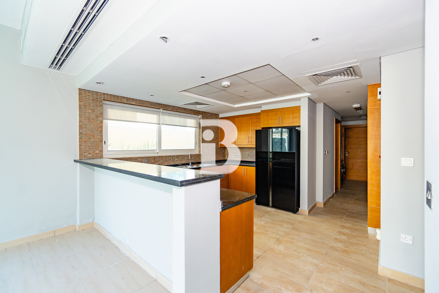 4 BR Single row | Vastu | Corner