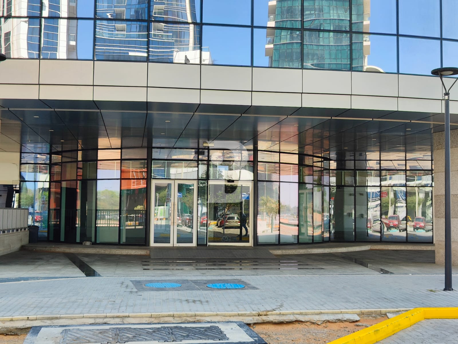 GIANT STORE | IDEAL FOR RETAIL AND SHOWROOMS