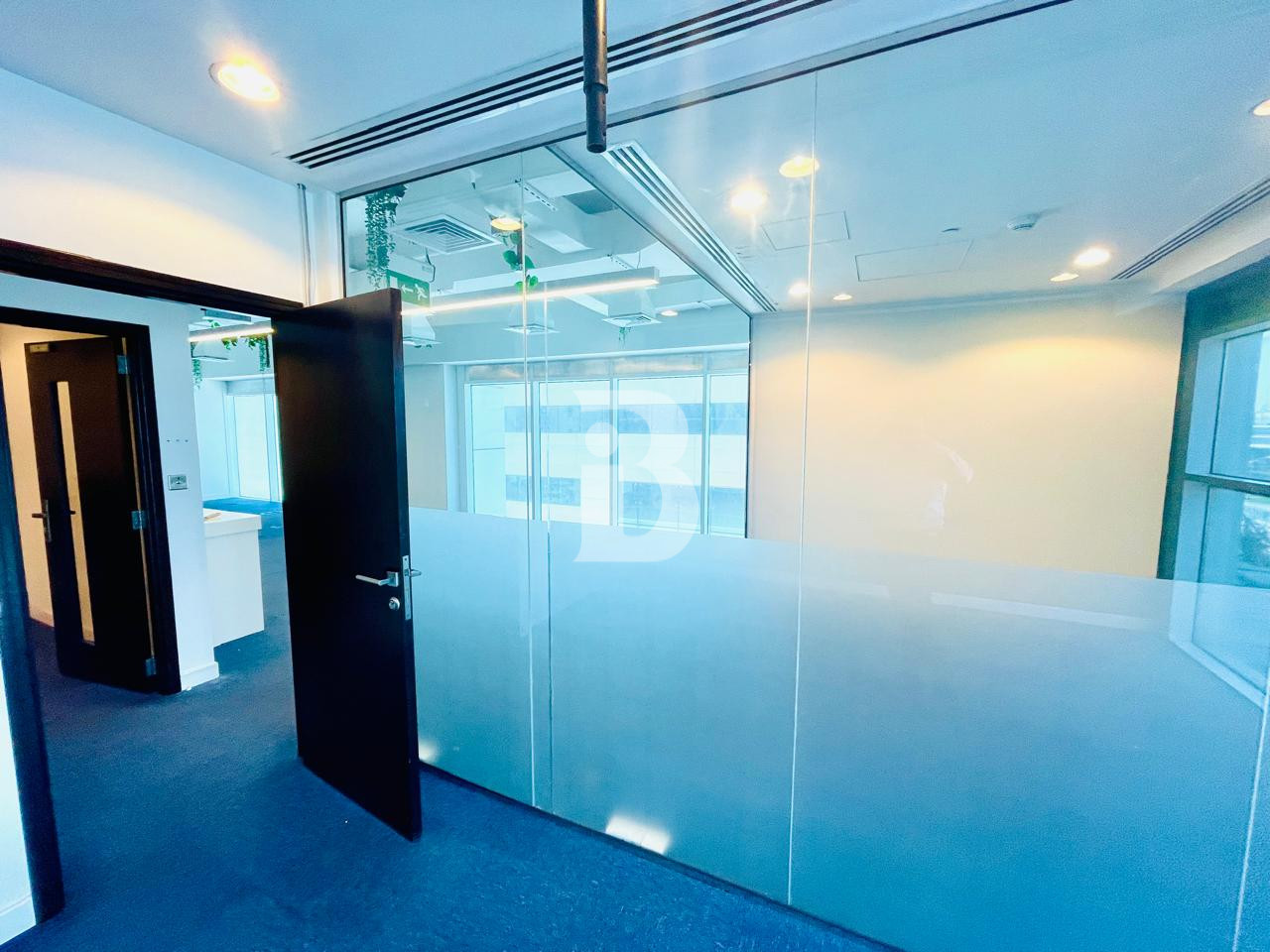 Spacious office I SZR Road I Fully Fitted