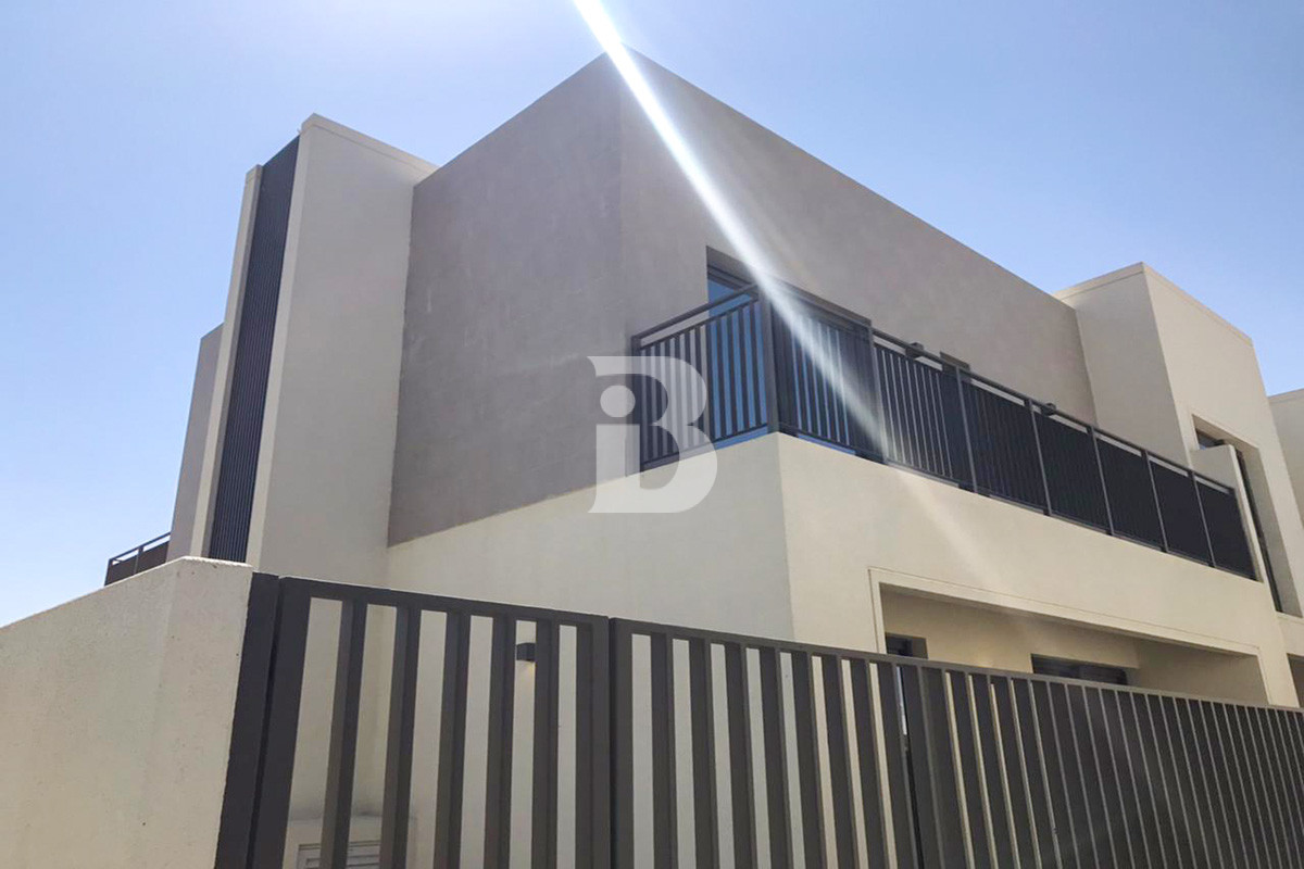 Best Price | Huge layout| Pool view