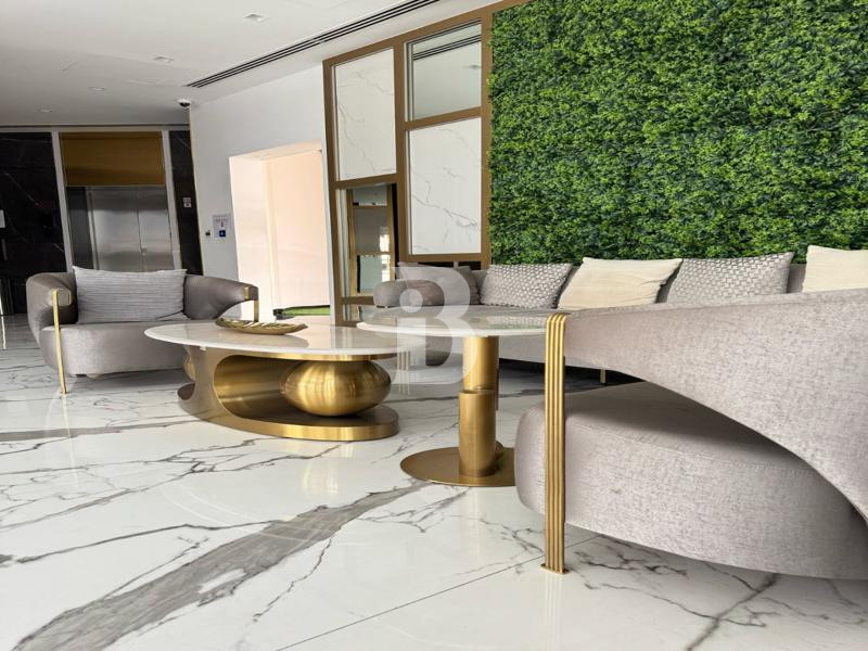 Best Price| Luxe furnished | Road view