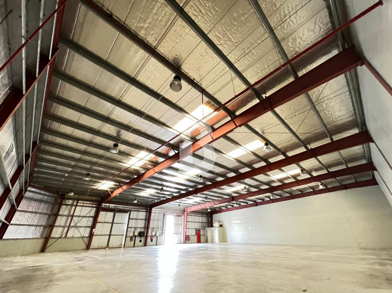 Only 50 psft 8400 sqft warehouse in DIP