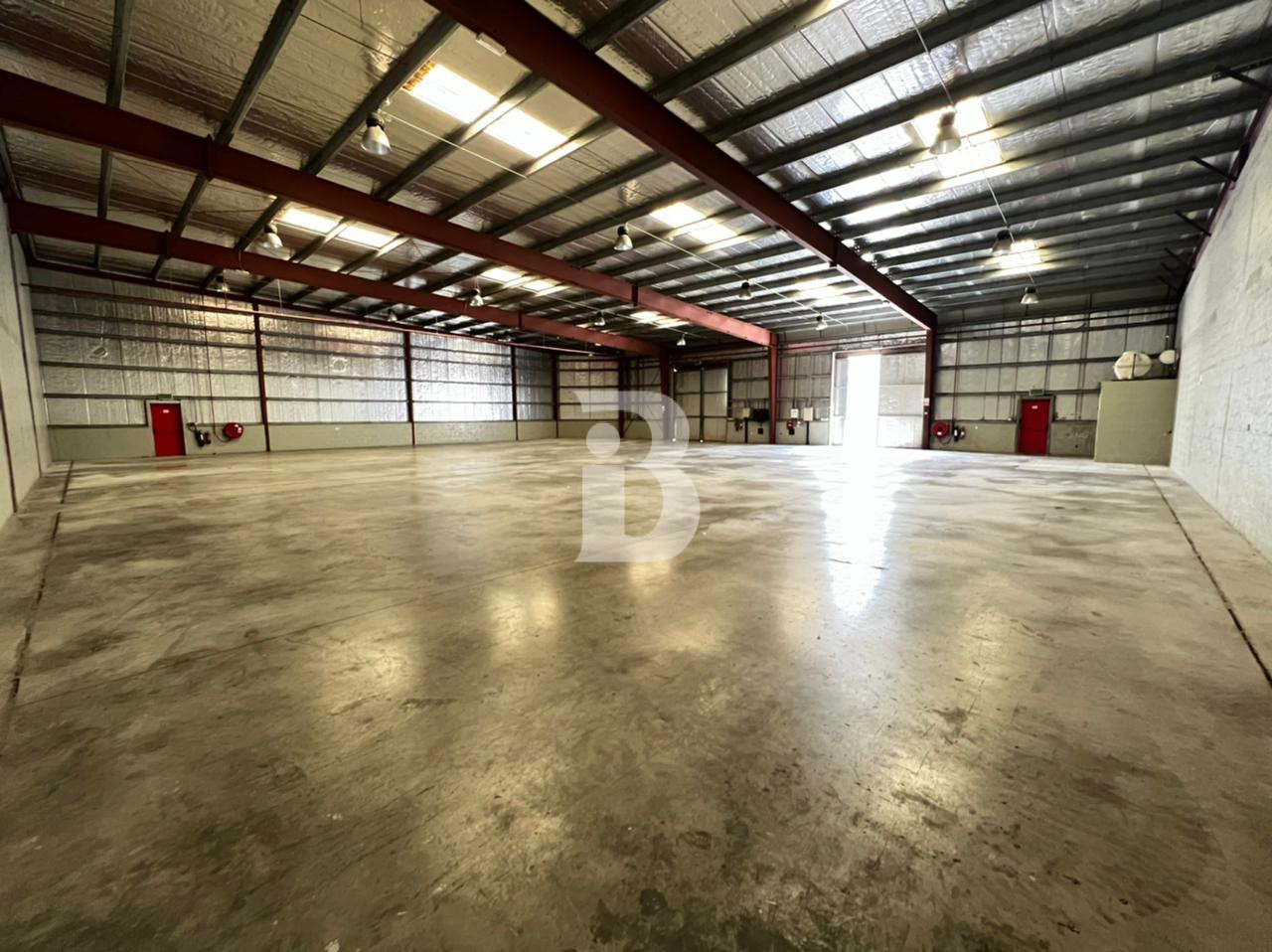 Only 50 psft 8400 sqft warehouse in DIP