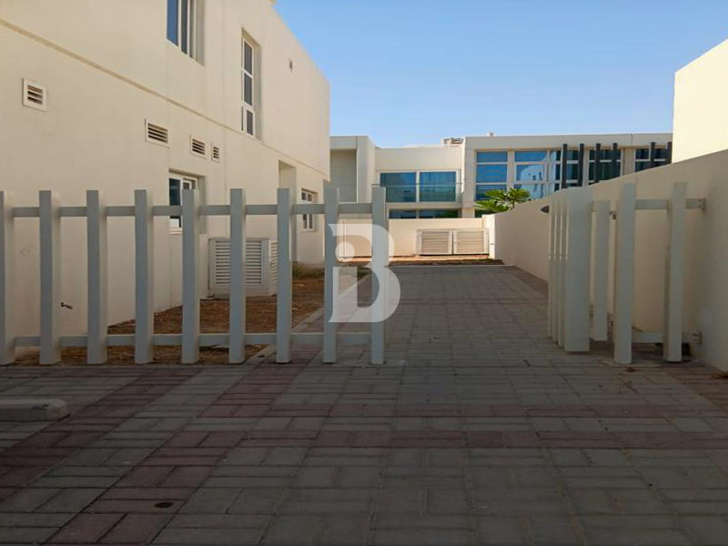 Offer Price |Tenanted June 2026 | Family community