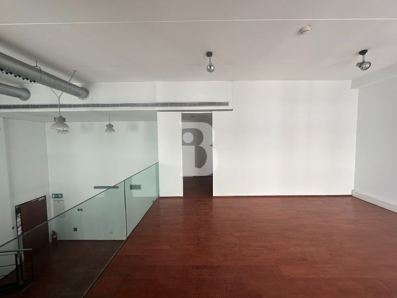 Fitted Duplex Office | With Terrace | DDA License