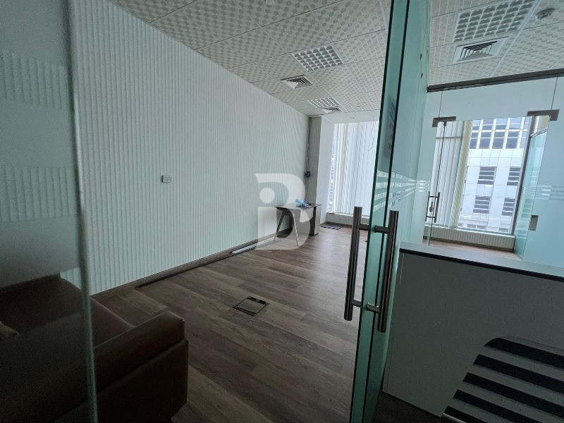 Furnished | High Floor | Close to Metro