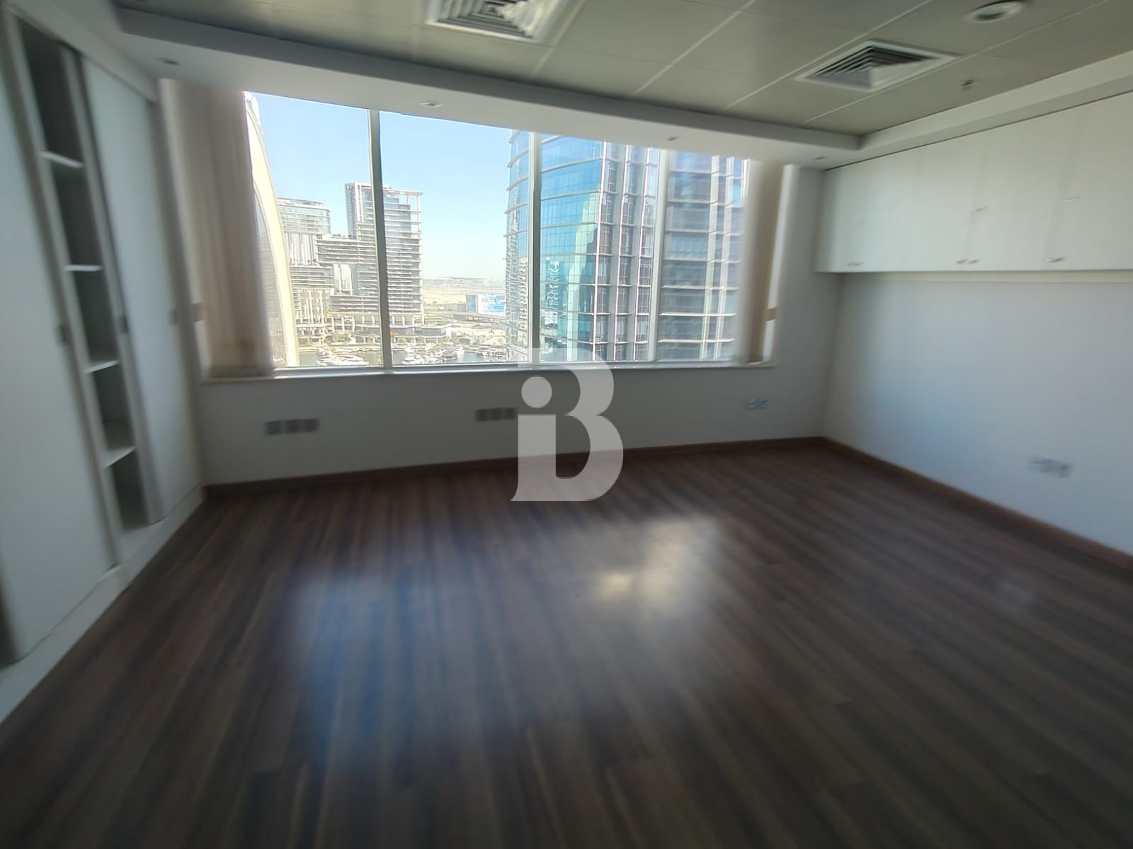CANAL VIEW | HIGH FLOOR OFFICE | SEMI FURNISHED