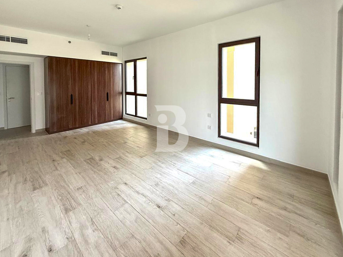 Spacious 1-BR | Unfurnished | Prime location