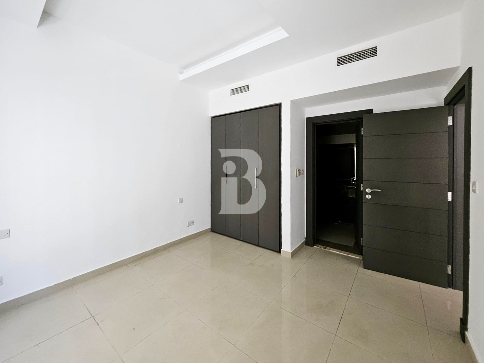 SPACIOUS 1BR | PRIME LOCATION | MOVE-IN NOW