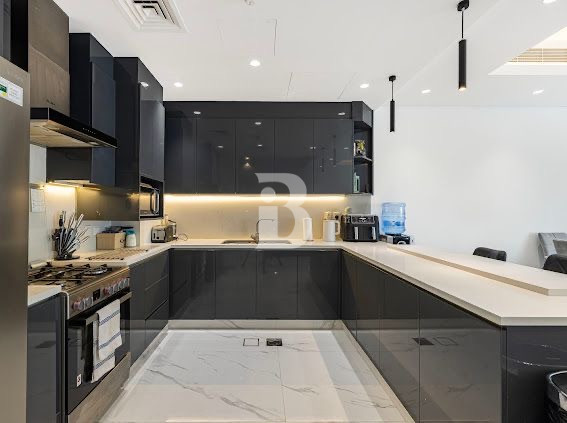 Best deal | Near tennis/ Basketball court