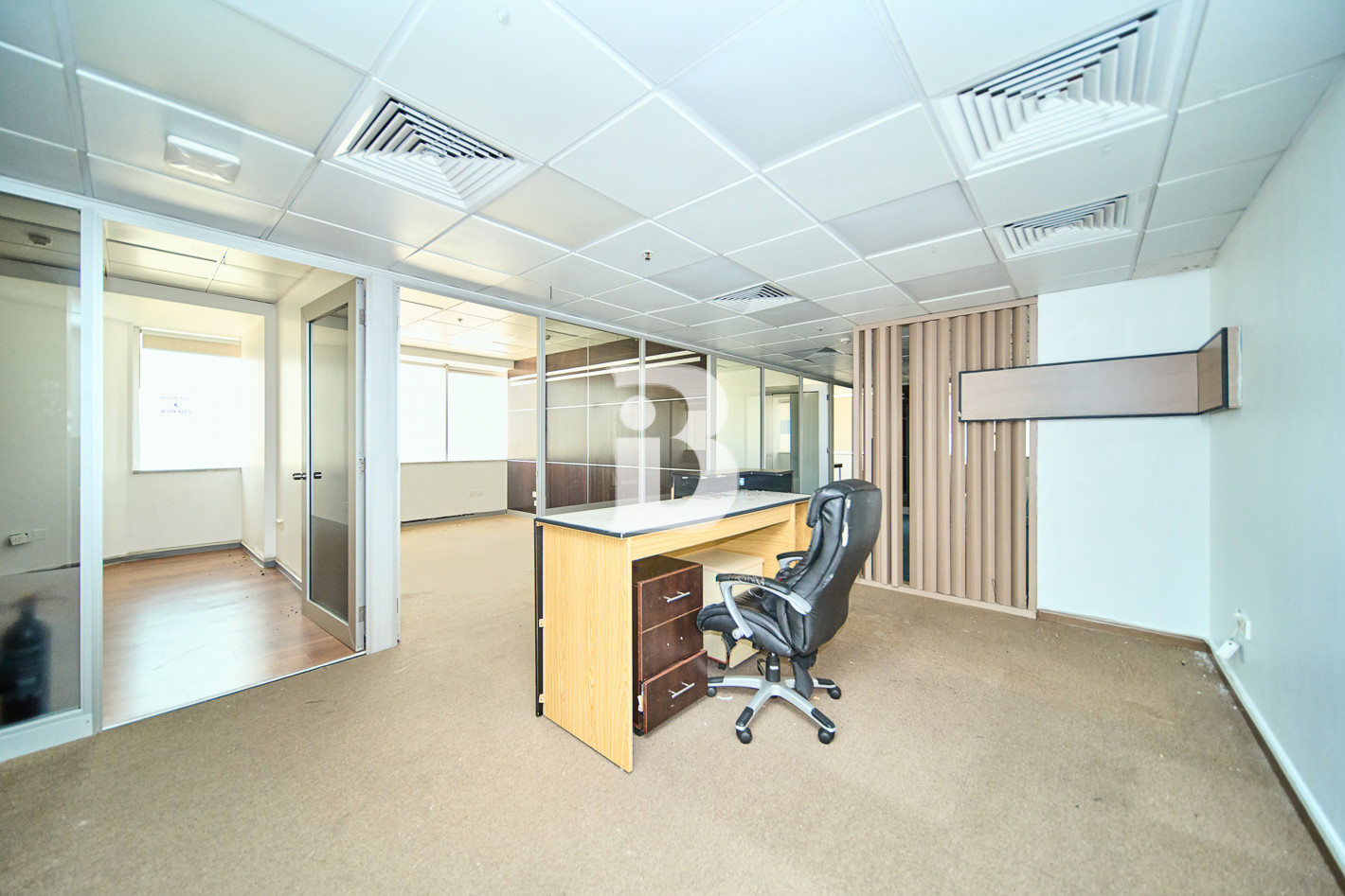 FULLY FITTED | NEAR METRO | PARTITIONS DONE