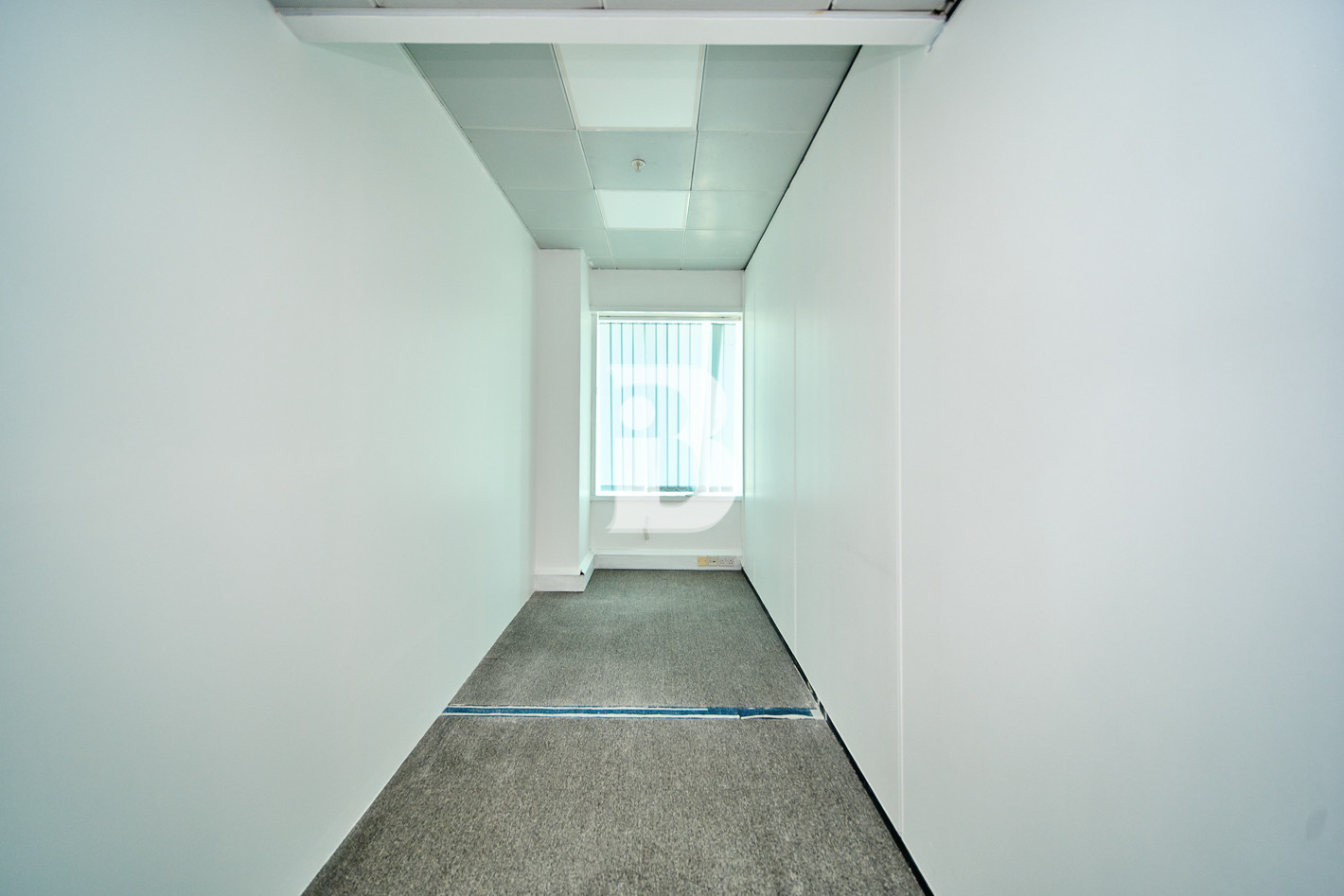 Partition done unit | Sheikh Zayed Road near metro