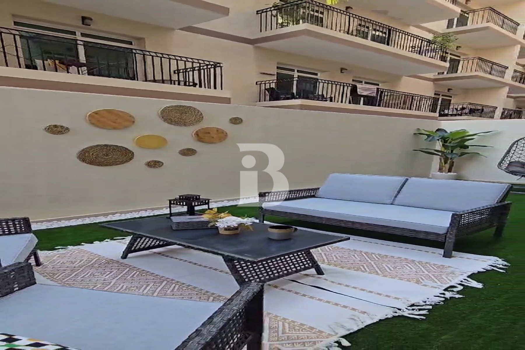 1 bedroom | Large layout | Investor Deal