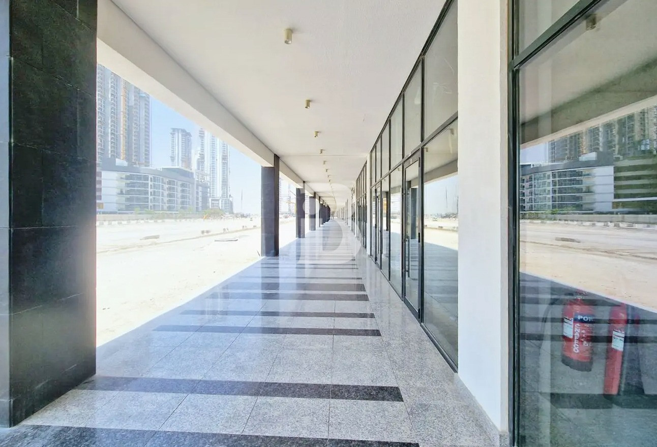 Burj Khalifa View | Shell and core | Active Area
