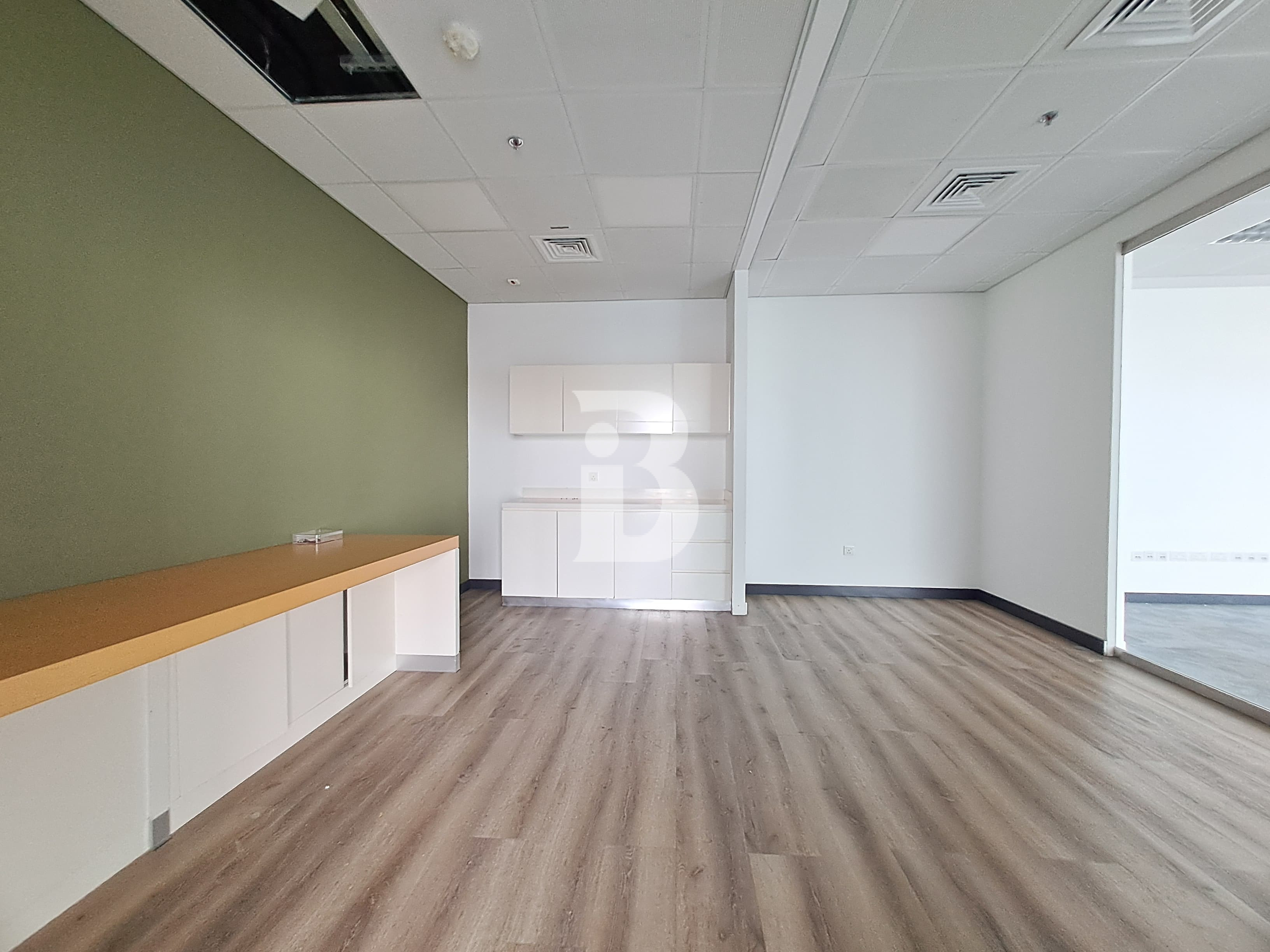 Magnificent View | Prime Location | Fully Fitted