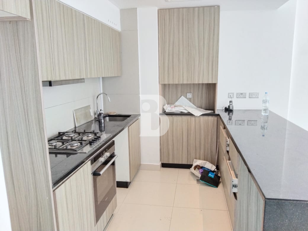 Modern and Spacious Layout | Great View | Prime