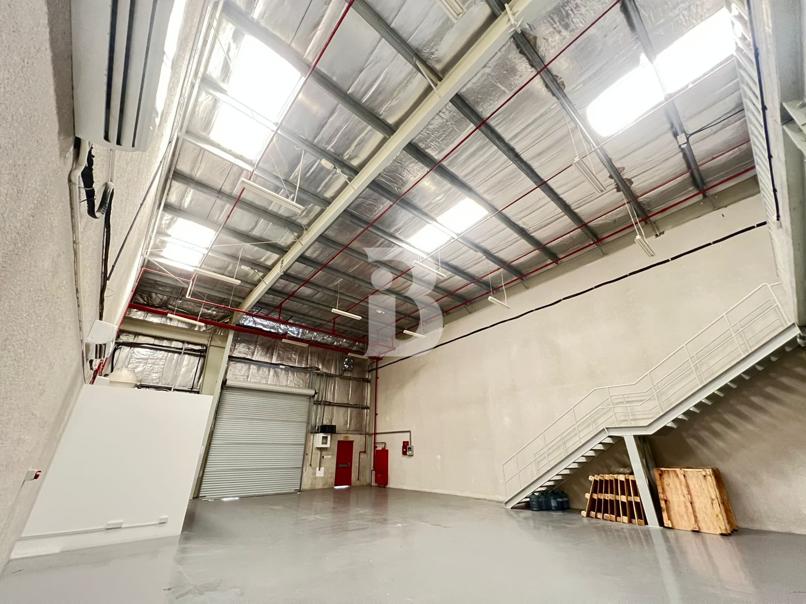 3270 sqft Warehouse with office in DIP