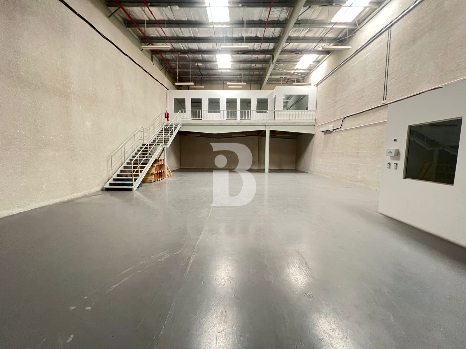 3270 sqft Warehouse with office in DIP