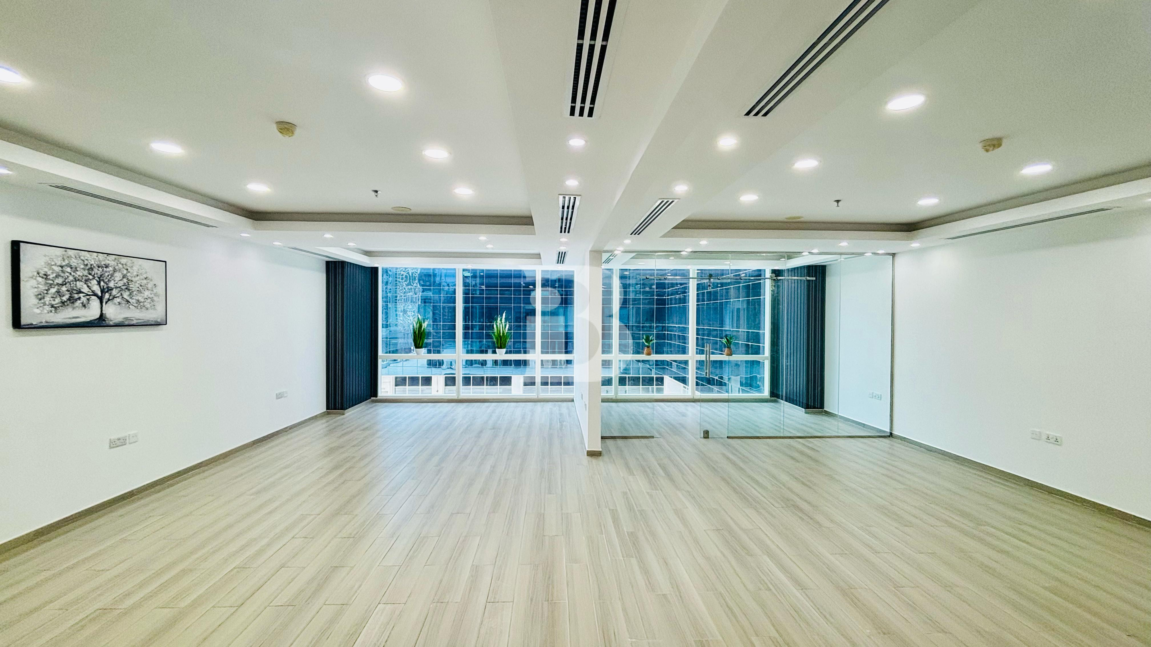 Large Layout | Vacant | Furnished