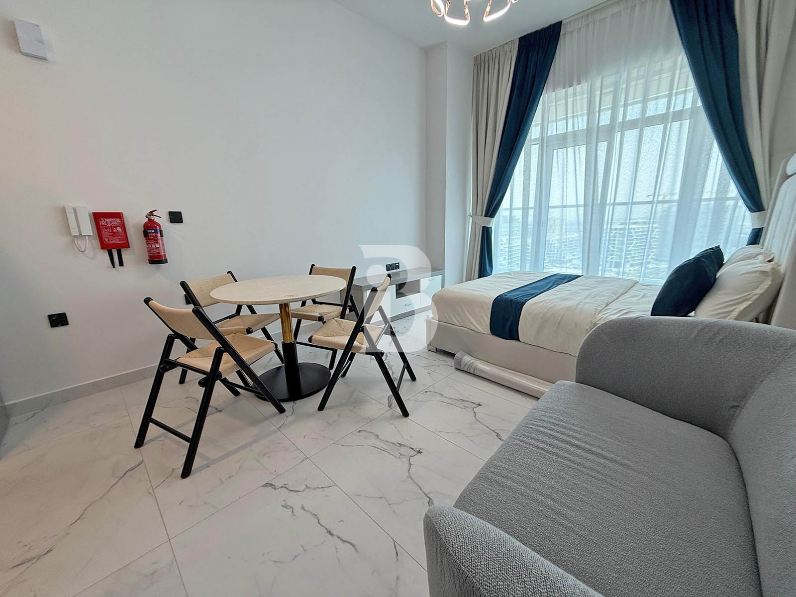 BRAND NEW | LUXURY | MOVE-IN READY