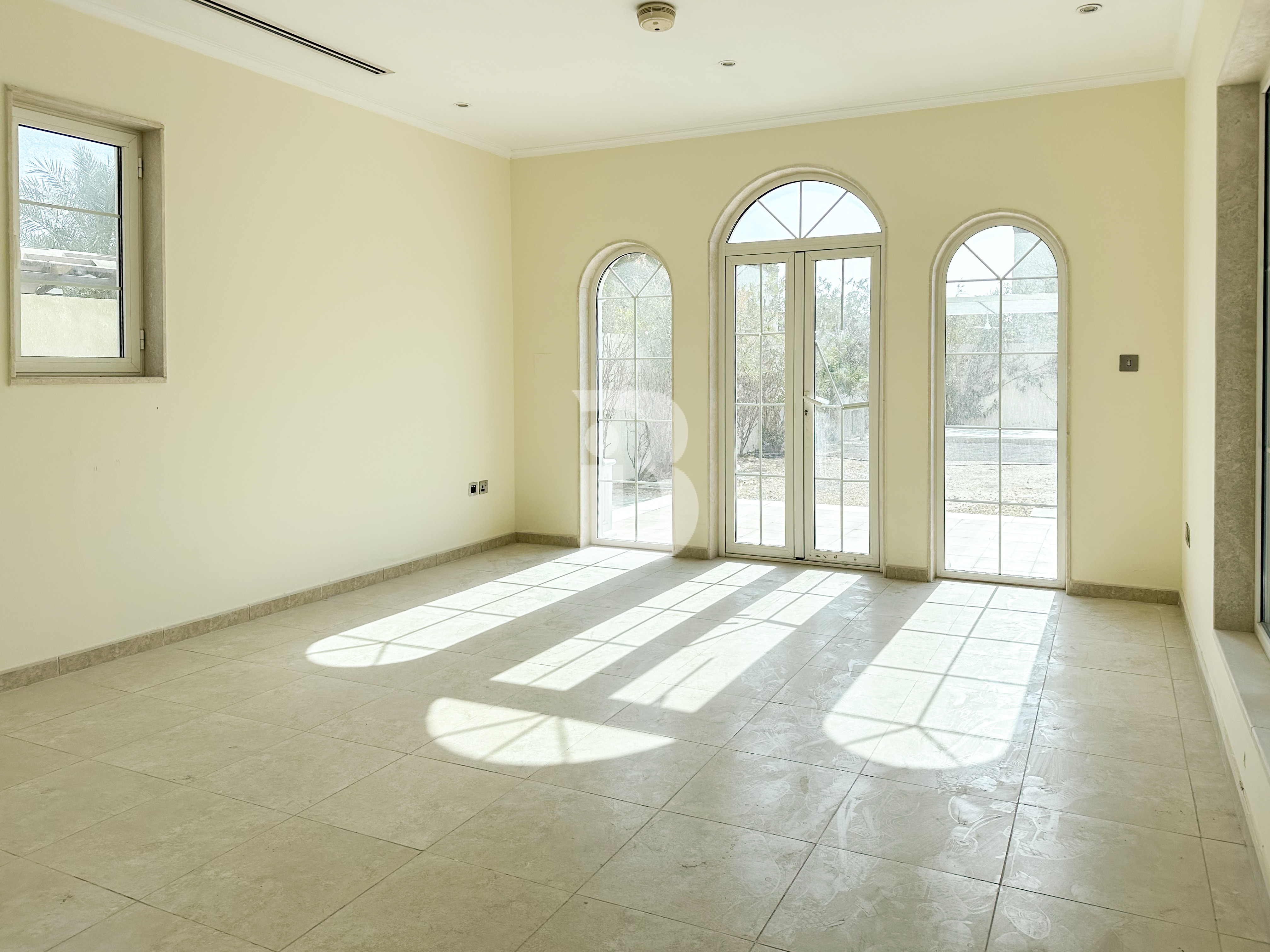 3 Bedroom | single row | Near Park