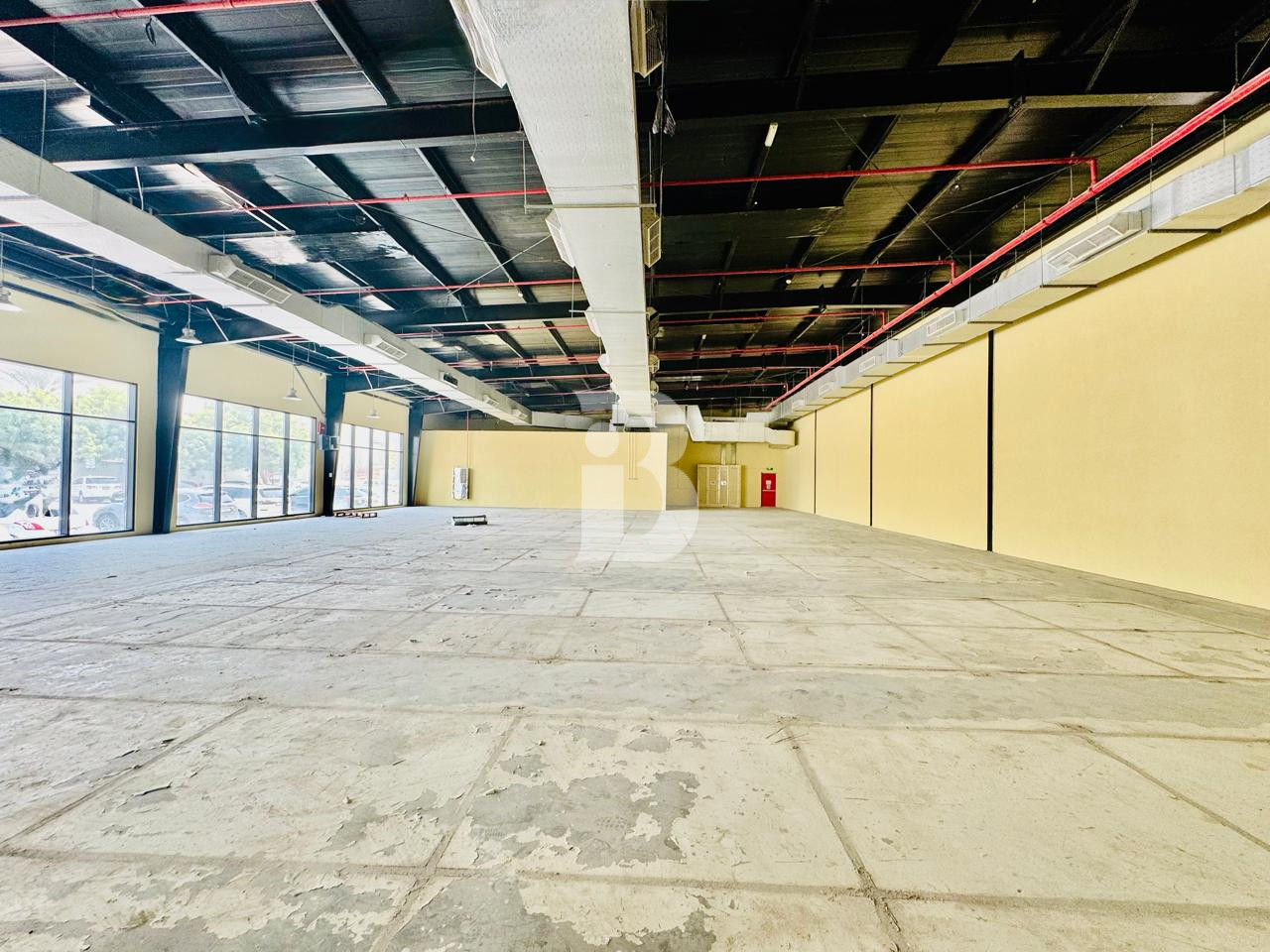 Showroom | Sheikh Zayed Road | Road Facing